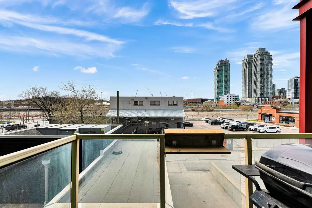 535 8 Avenue SE Calgary AB T2G 5S9