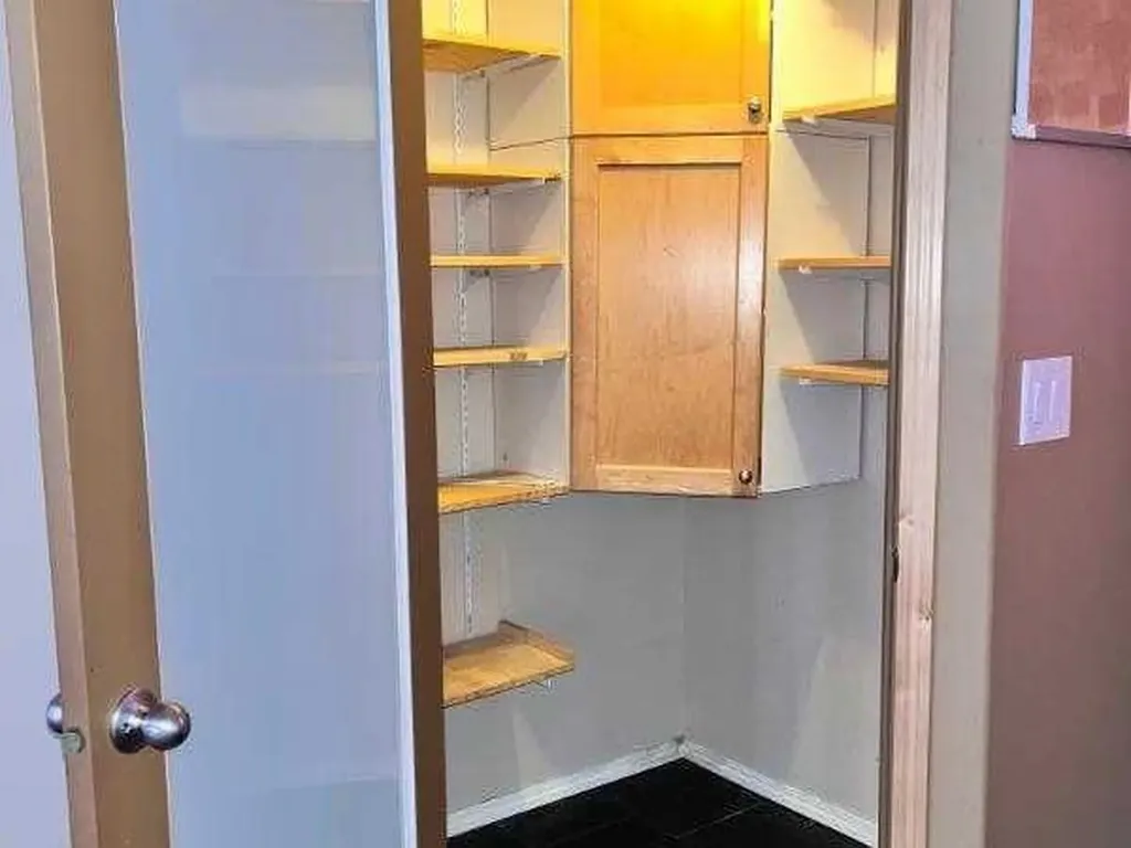 6151 Penworth Road SE Calgary AB T2A 4J9