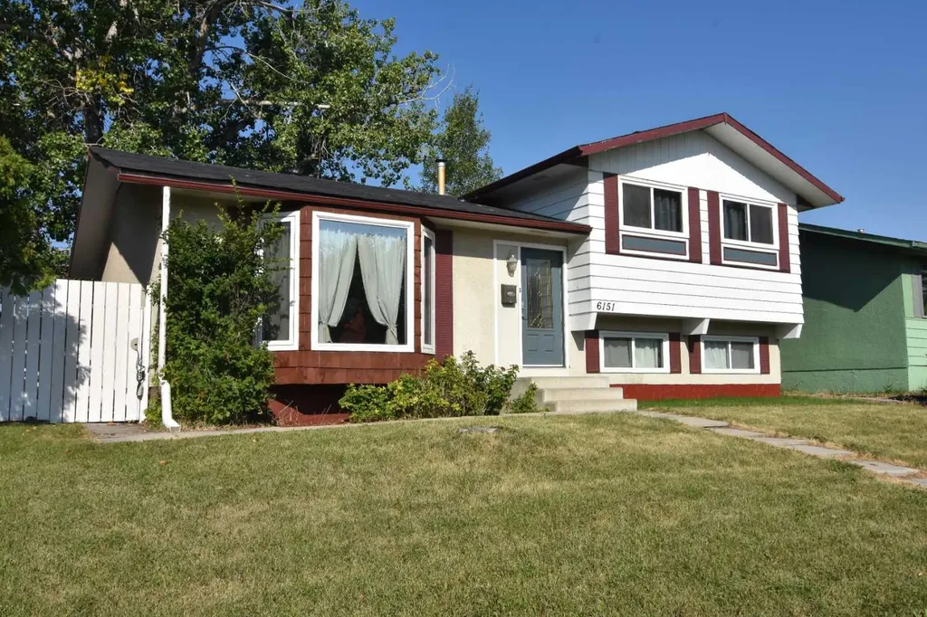 6151 Penworth Road SE Calgary AB T2A 4J9