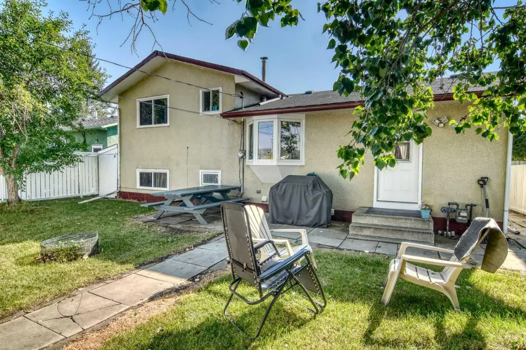 6151 Penworth Road SE Calgary AB T2A 4J9