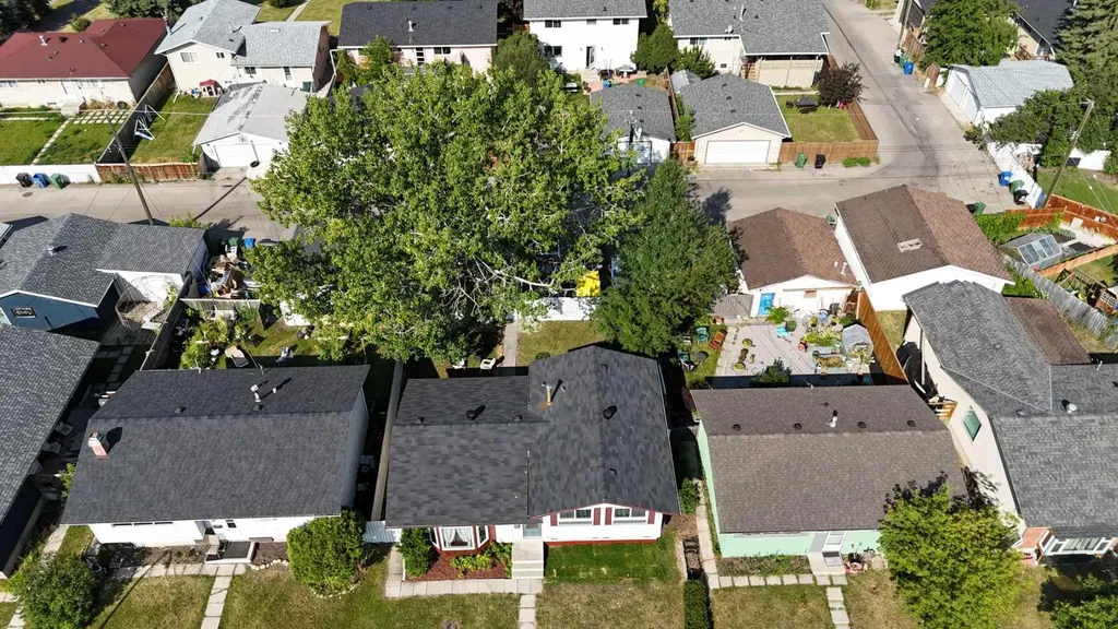6151 Penworth Road SE Calgary AB T2A 4J9