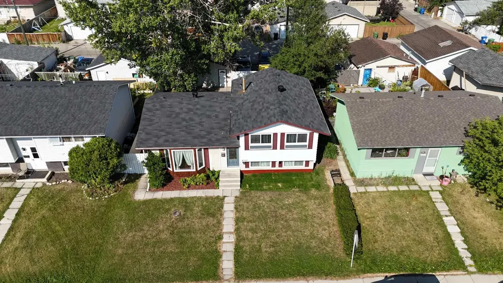6151 Penworth Road SE Calgary AB T2A 4J9