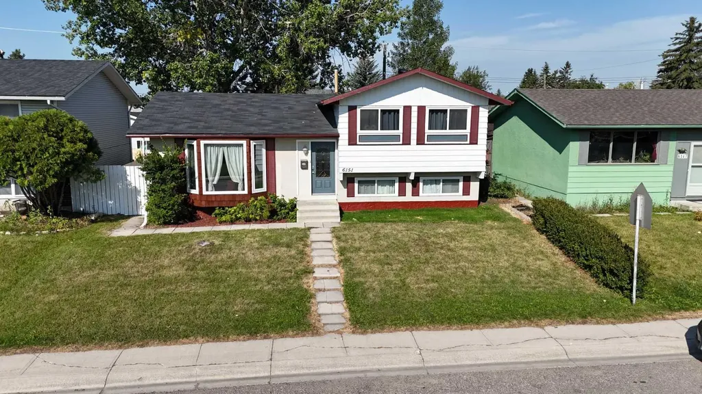 6151 Penworth Road SE Calgary AB T2A 4J9