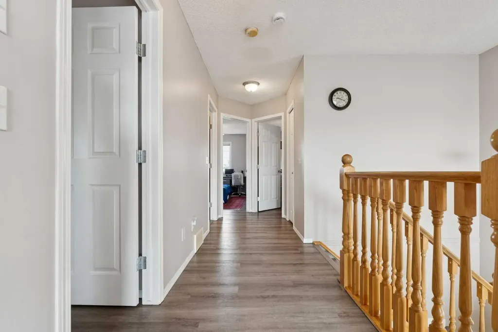 35 Saddletree Drive NE Calgary AB T3J 5C7