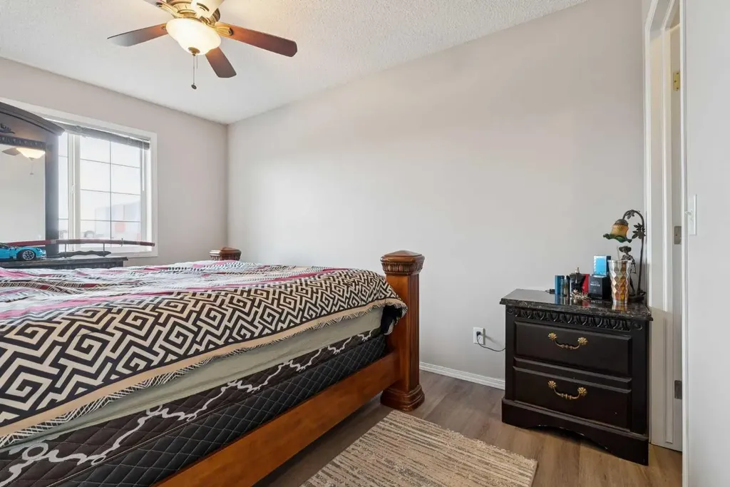 35 Saddletree Drive NE Calgary AB T3J 5C7