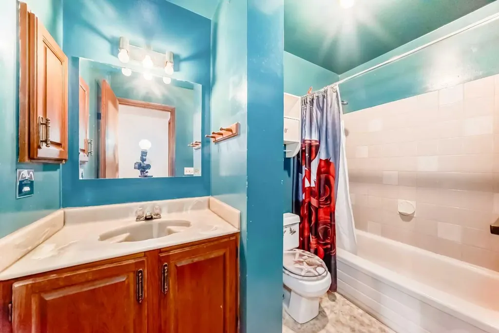 43 Mckenna Way SE Calgary AB T2Z 1X4