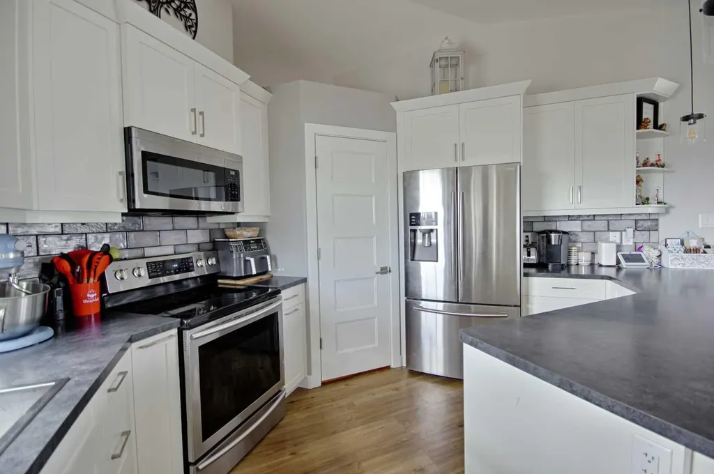 807 Sunset Place Picture Butte AB T0K 1V0
