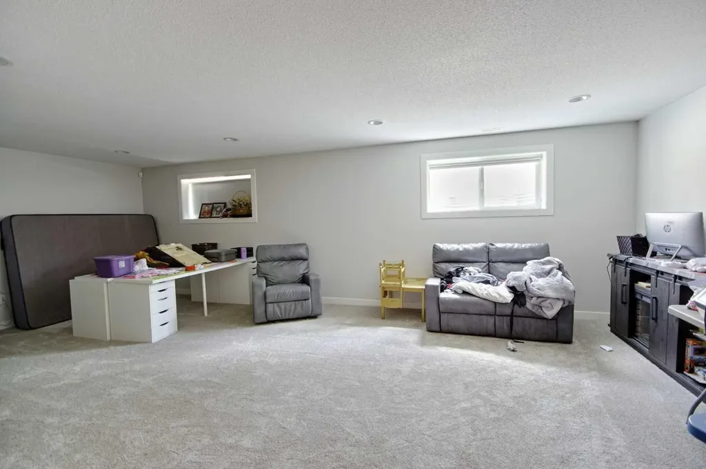 807 Sunset Place Picture Butte AB T0K 1V0