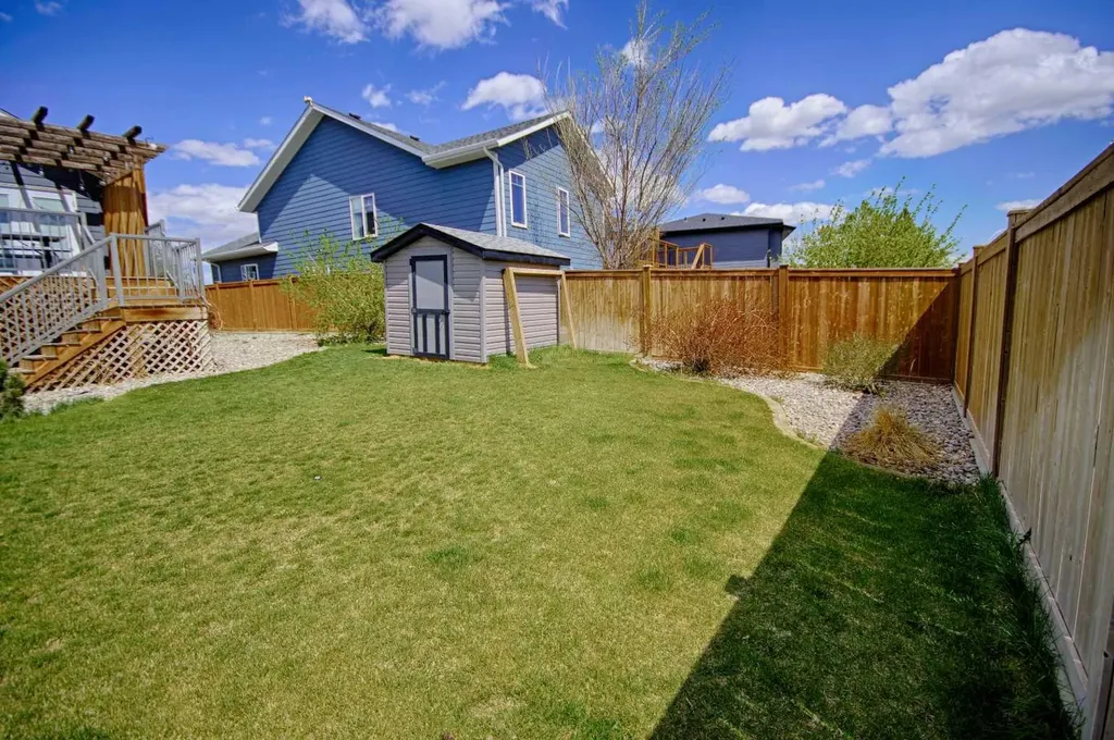 807 Sunset Place Picture Butte AB T0K 1V0