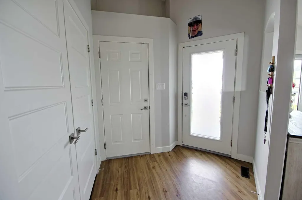 807 Sunset Place Picture Butte AB T0K 1V0