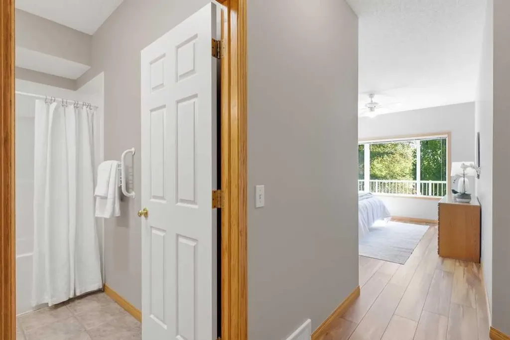 545 Rocky Ridge Bay NW Calgary AB T3G 4E7