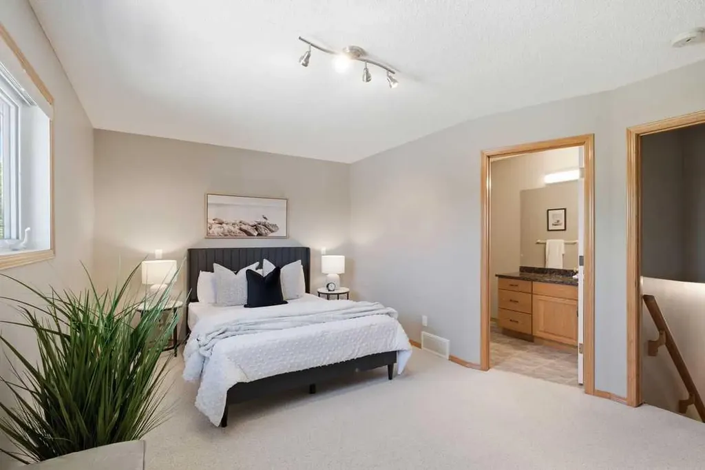 545 Rocky Ridge Bay NW Calgary AB T3G 4E7