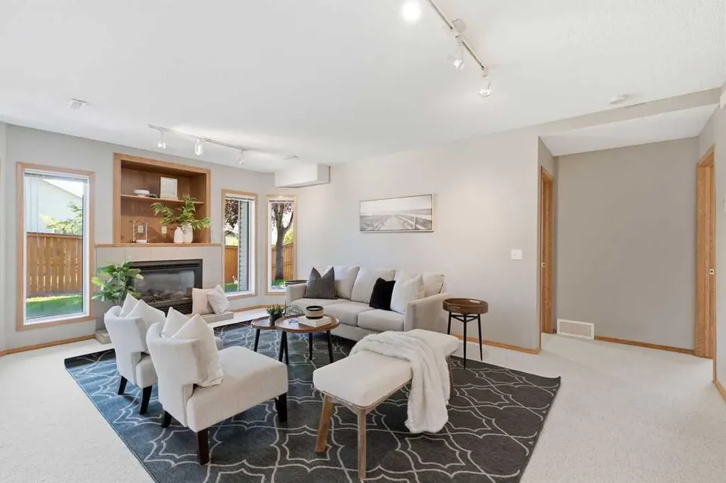 545 Rocky Ridge Bay NW Calgary AB T3G 4E7