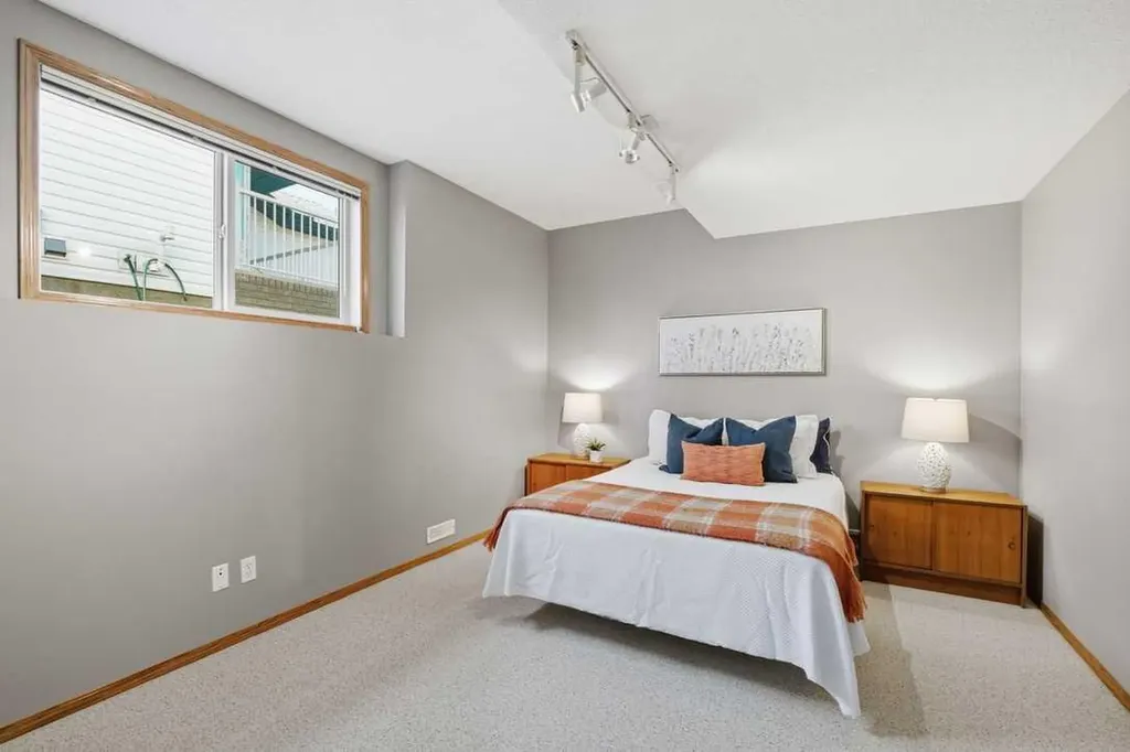 545 Rocky Ridge Bay NW Calgary AB T3G 4E7