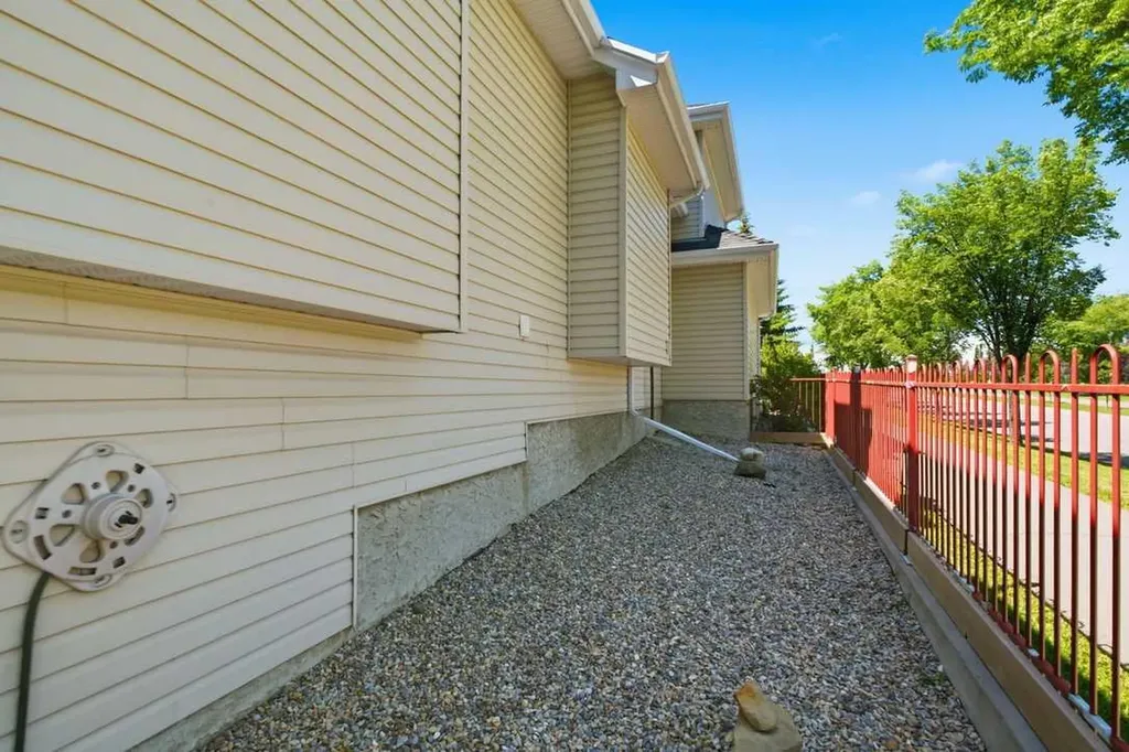 545 Rocky Ridge Bay NW Calgary AB T3G 4E7