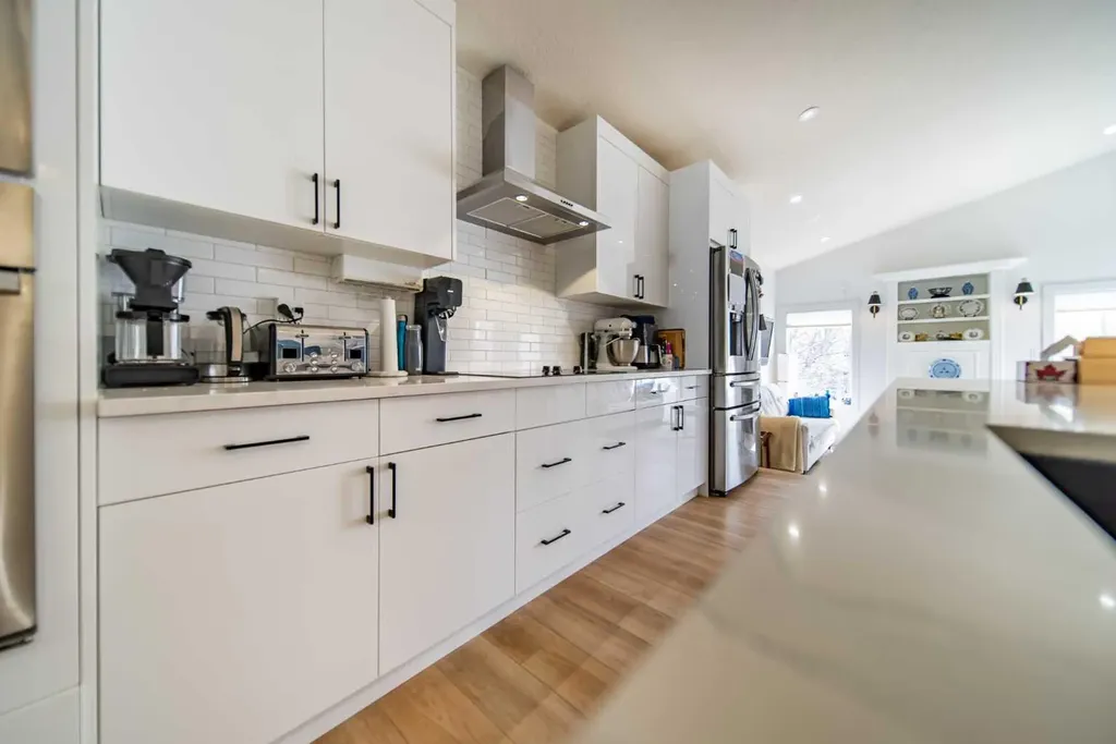 9 Scripps Landing NW Calgary AB T3L1V9