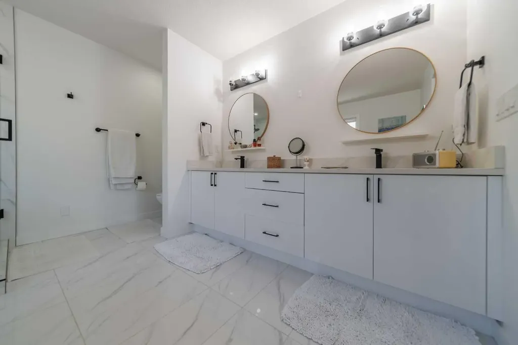 9 Scripps Landing NW Calgary AB T3L1V9