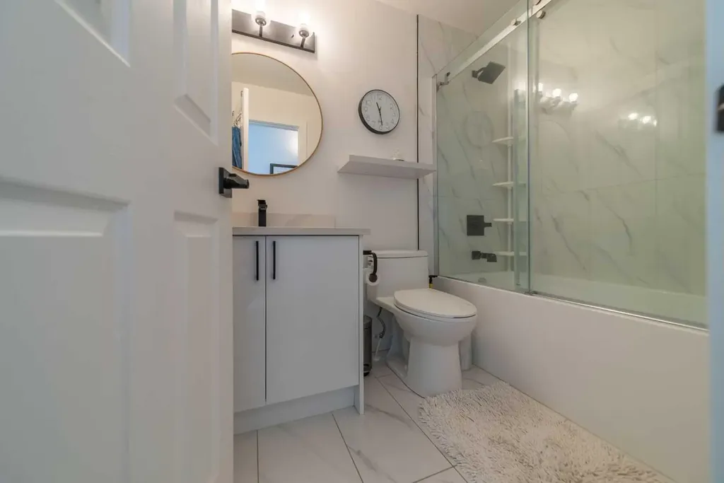 9 Scripps Landing NW Calgary AB T3L1V9