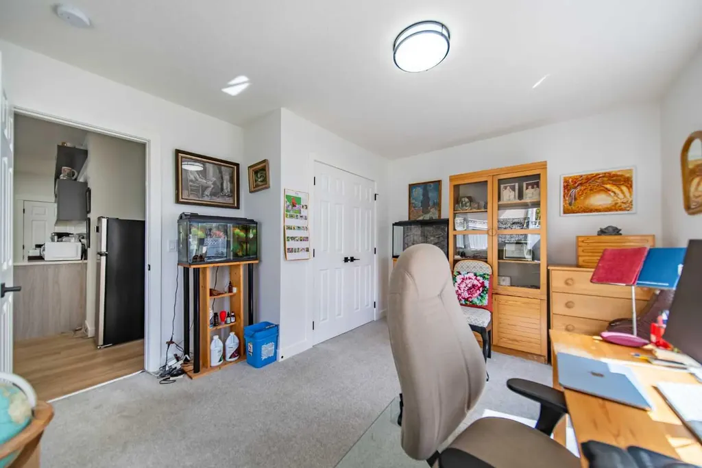 9 Scripps Landing NW Calgary AB T3L1V9
