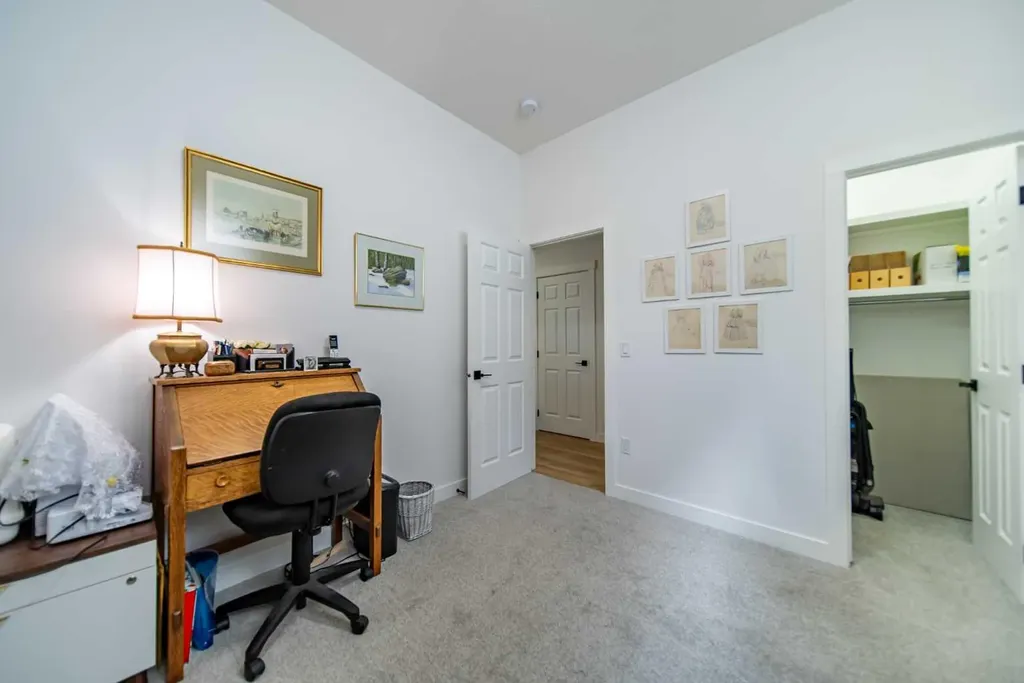 9 Scripps Landing NW Calgary AB T3L1V9