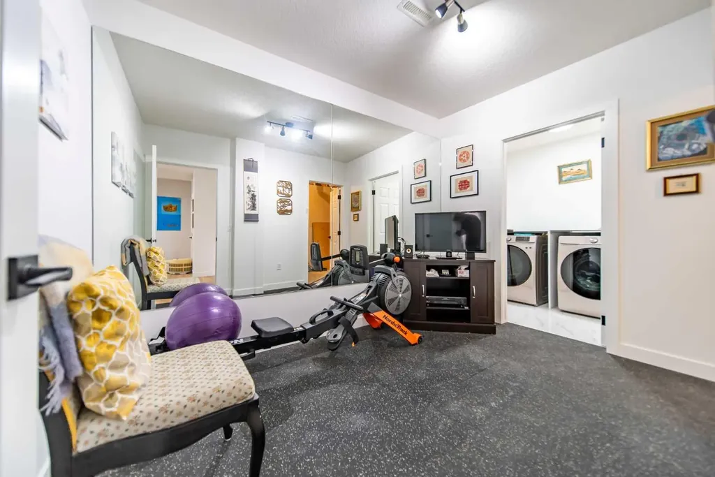 9 Scripps Landing NW Calgary AB T3L1V9