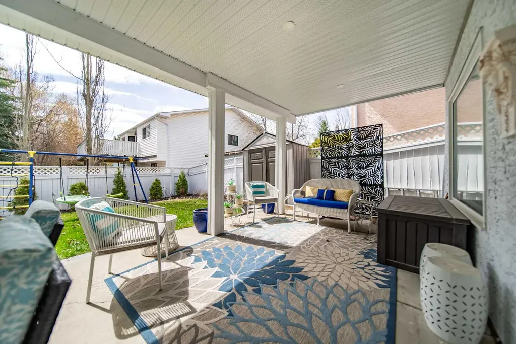 9 Scripps Landing NW Calgary AB T3L1V9