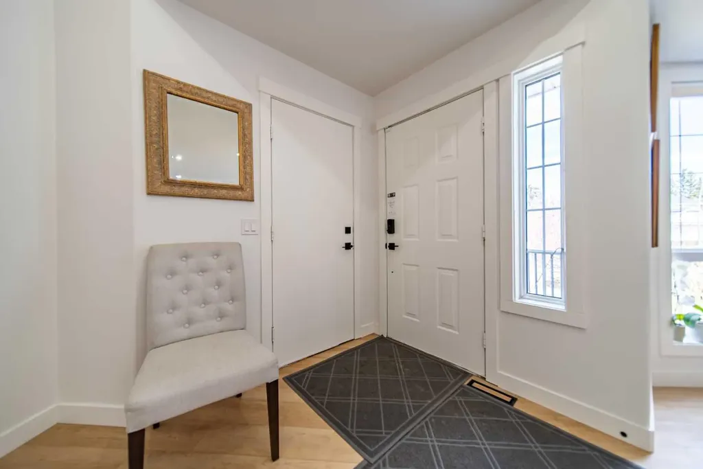 9 Scripps Landing NW Calgary AB T3L1V9