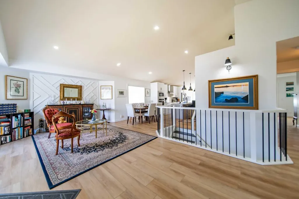 9 Scripps Landing NW Calgary AB T3L1V9