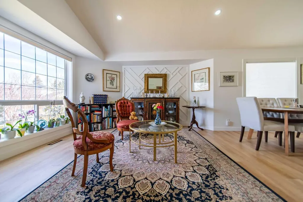 9 Scripps Landing NW Calgary AB T3L1V9