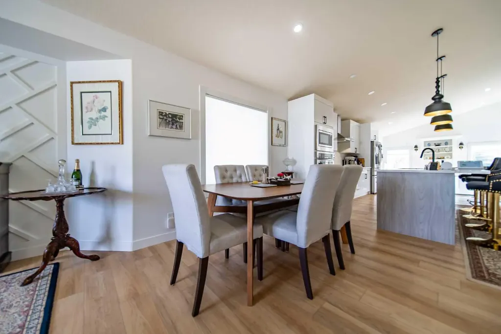 9 Scripps Landing NW Calgary AB T3L1V9