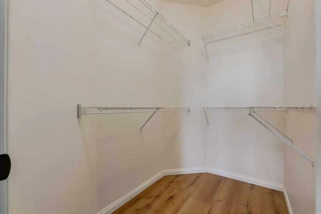 1919 31 Street SW Calgary AB T3E 2M9