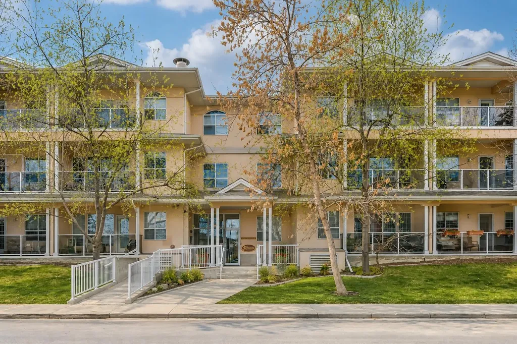1919 31 Street SW Calgary AB T3E 2M9