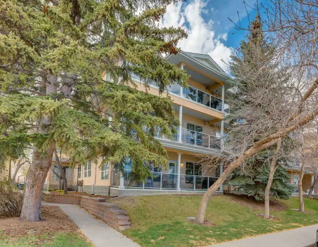 1919 31 Street SW Calgary AB T3E 2M9