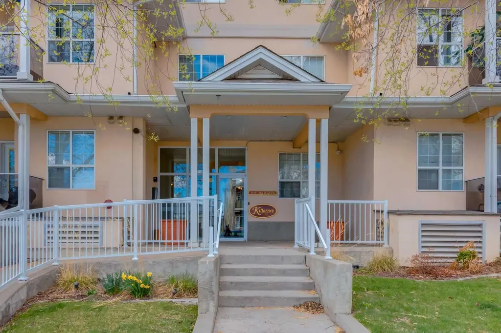 1919 31 Street SW Calgary AB T3E 2M9