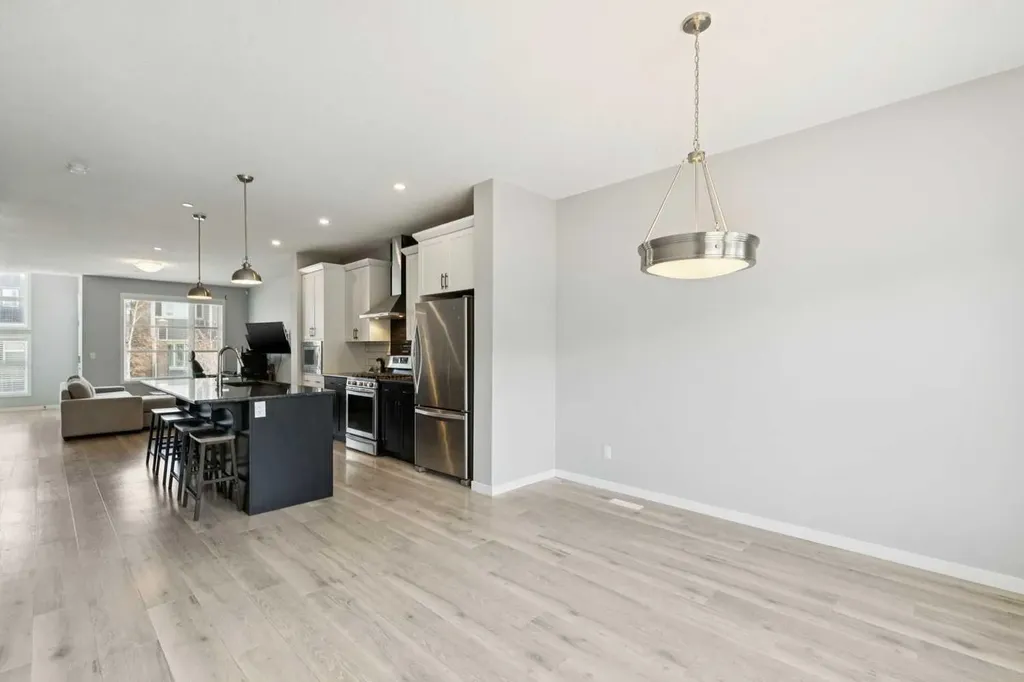 29 Howse Row NE Calgary AB T3P0Z3