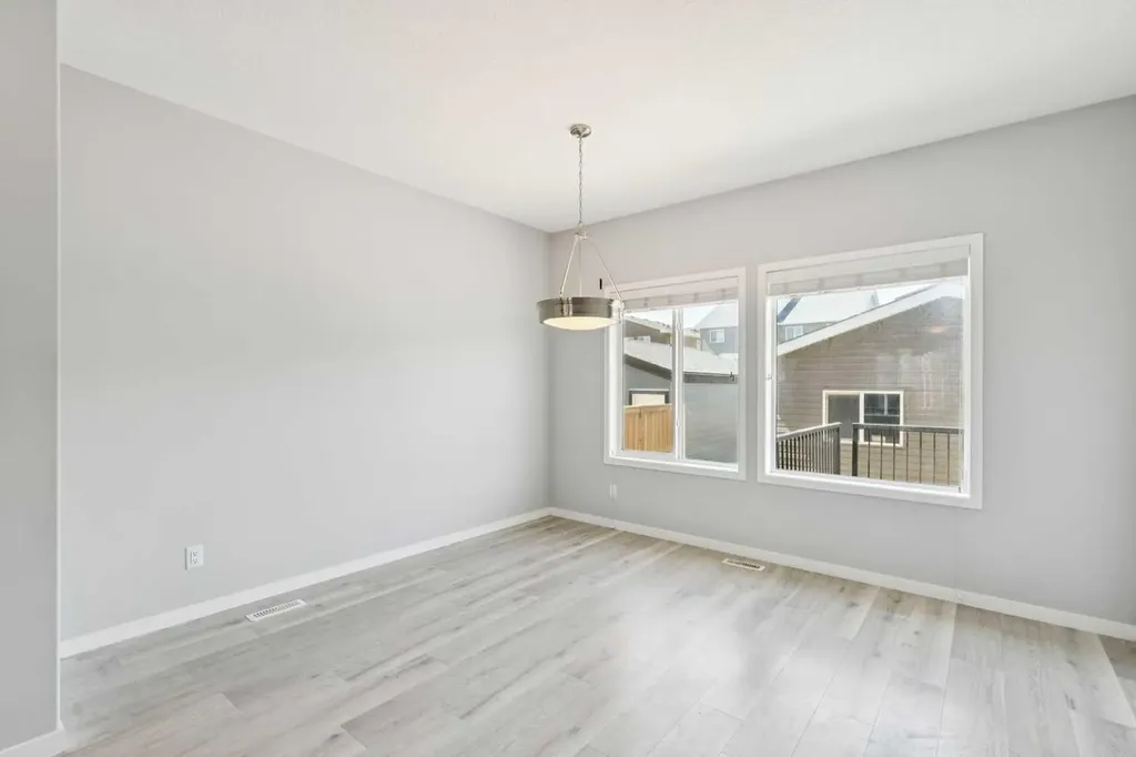 29 Howse Row NE Calgary AB T3P0Z3