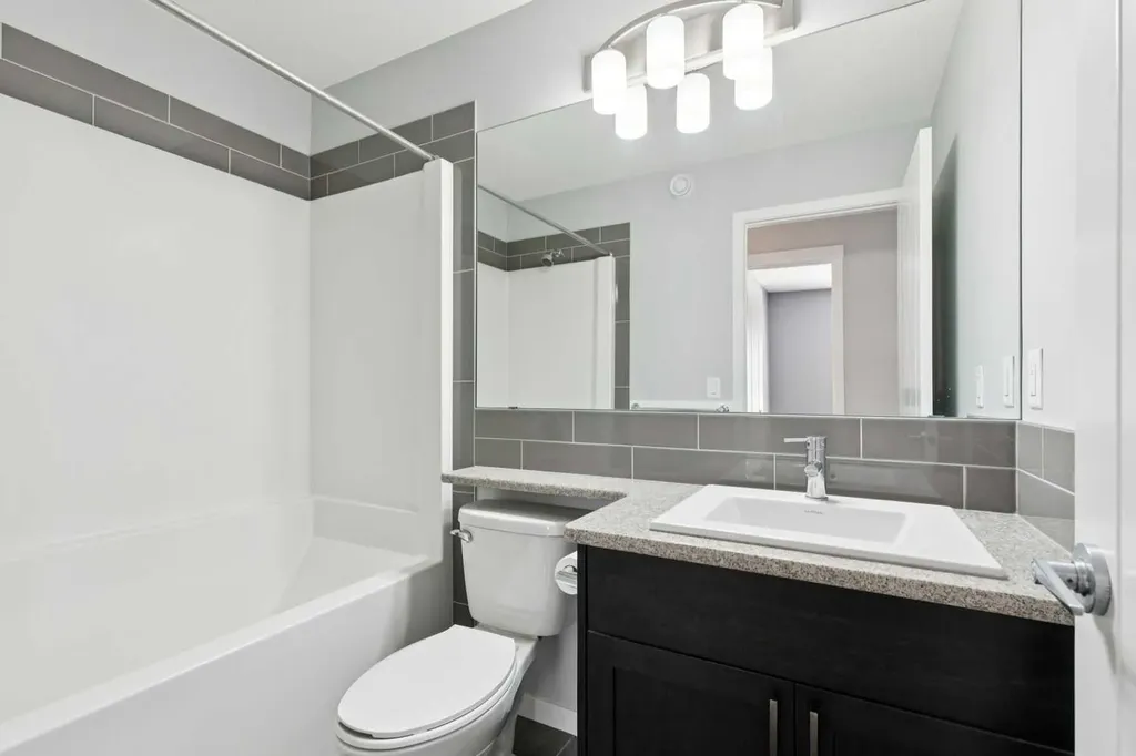 29 Howse Row NE Calgary AB T3P0Z3