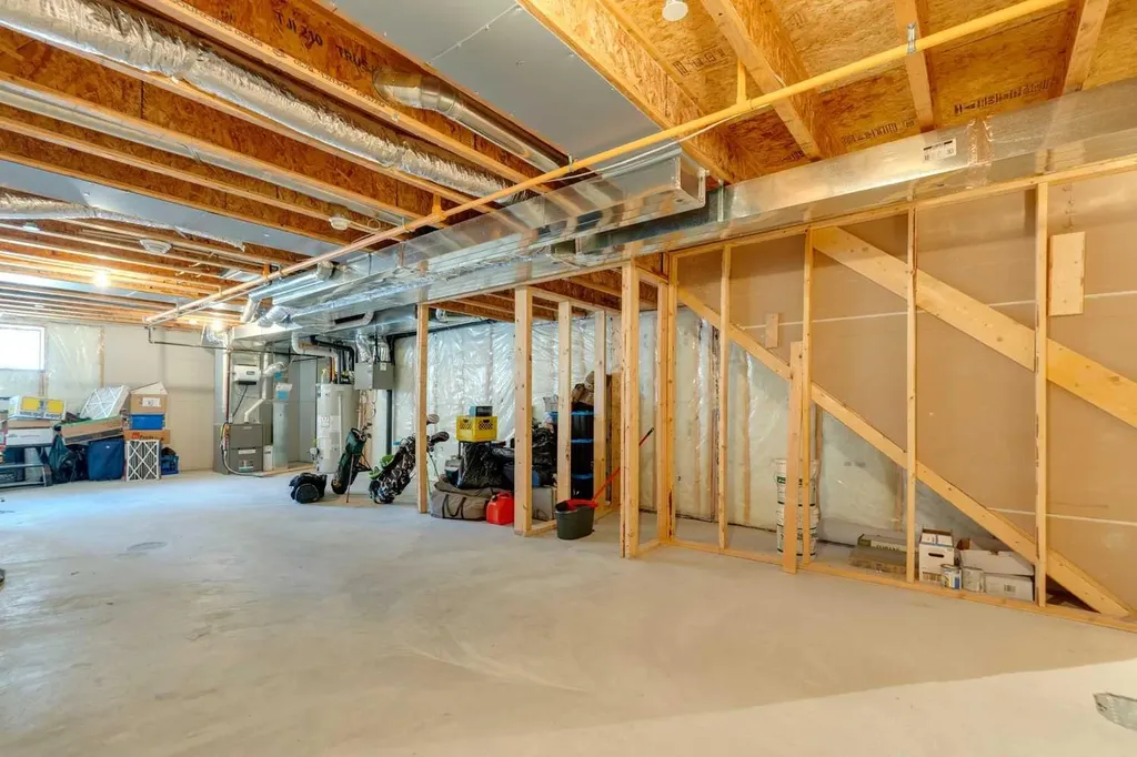 29 Howse Row NE Calgary AB T3P0Z3