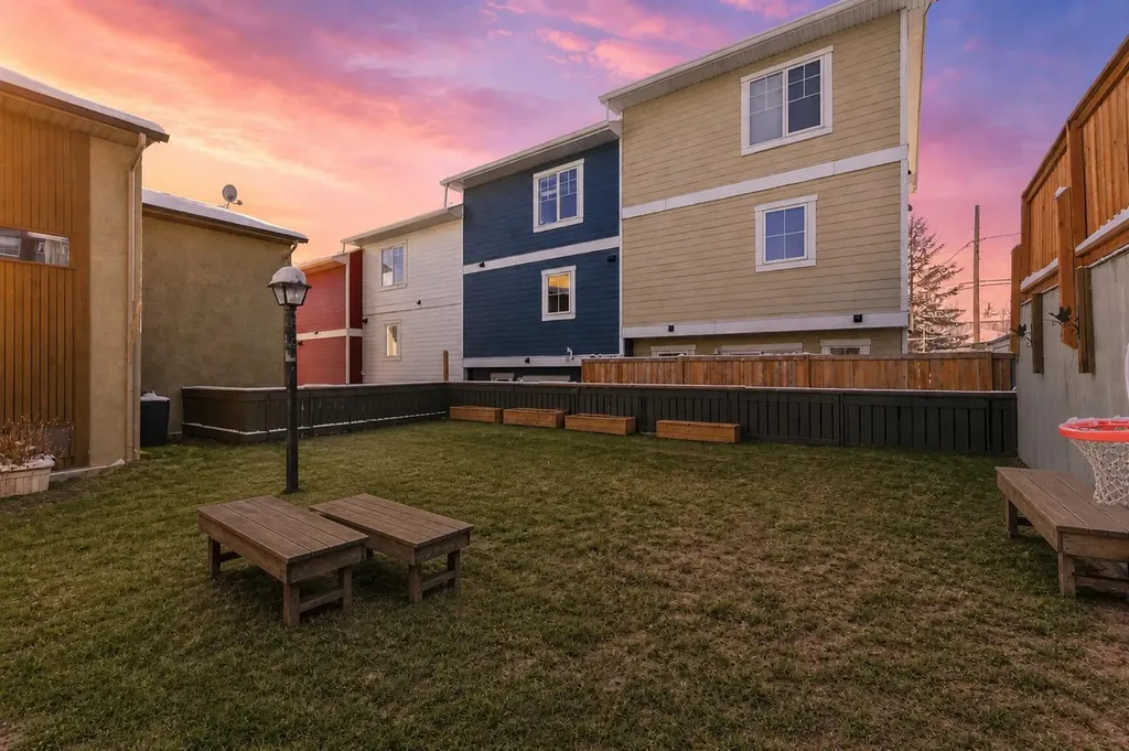 3911 1 Street NE Calgary AB T2E 3E2