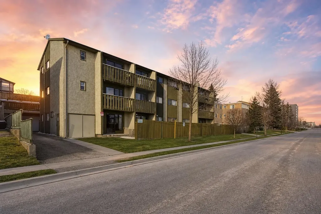 3911 1 Street NE Calgary AB T2E 3E2