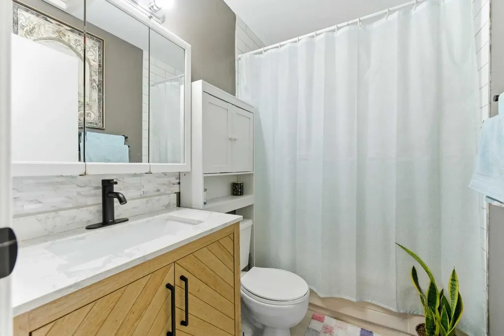 3911 1 Street NE Calgary AB T2E 3E2