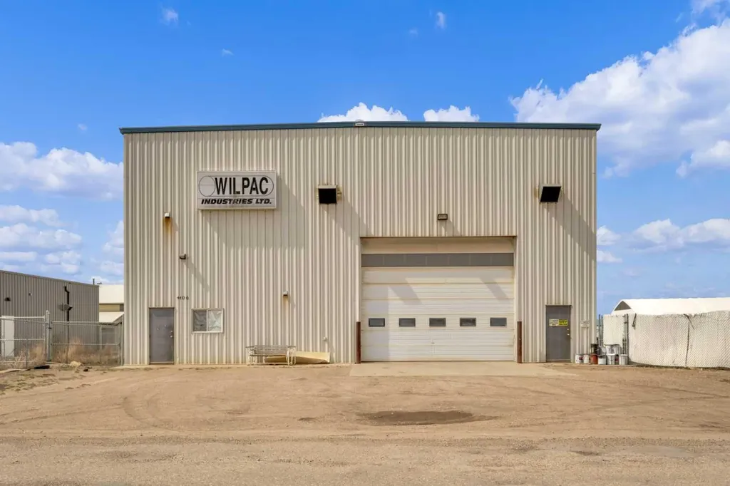 4406 65 Street Ponoka AB T4J 1K3