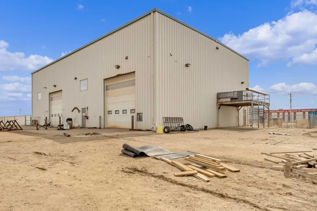 4406 65 Street Ponoka AB T4J 1K3