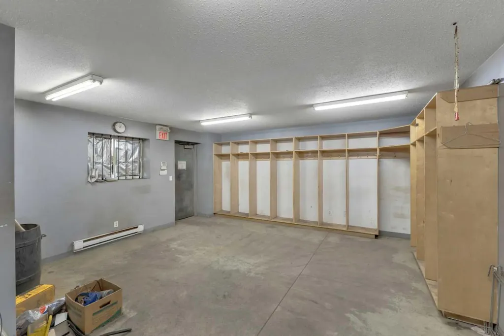 4406 65 Street Ponoka AB T4J 1K3