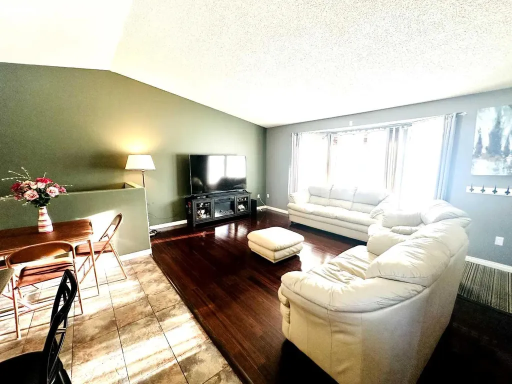 1105 19 Street Wainwright AB T9W1V1
