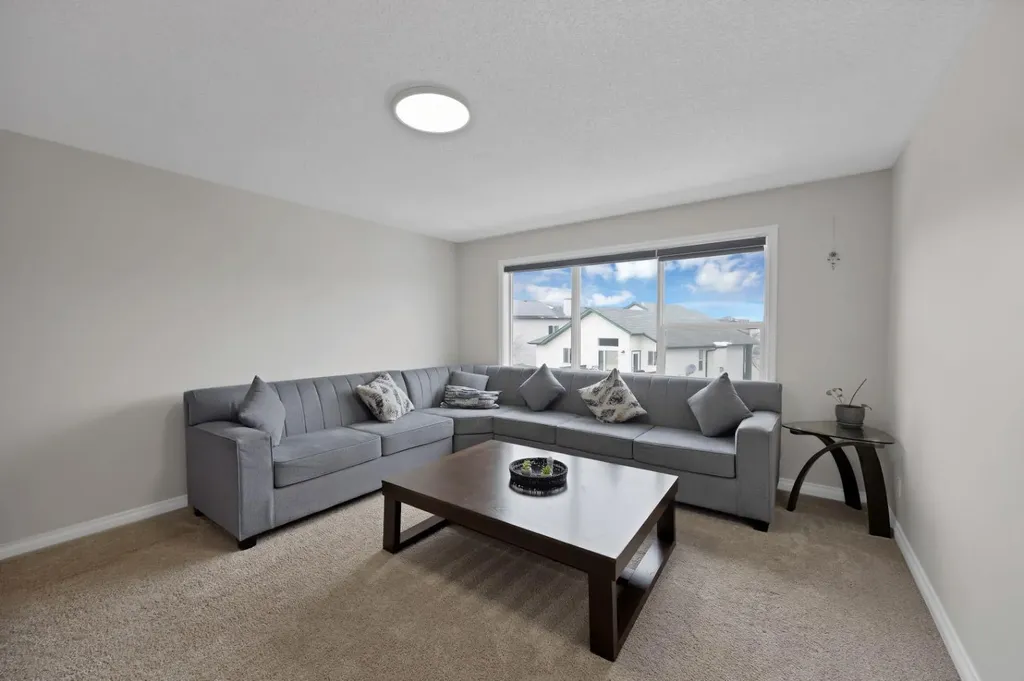 2386 Fairways Circle NW Airdrie AB T4B2W9
