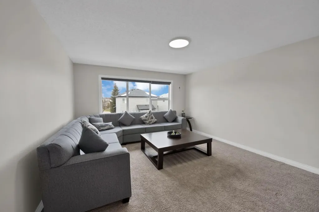 2386 Fairways Circle NW Airdrie AB T4B2W9