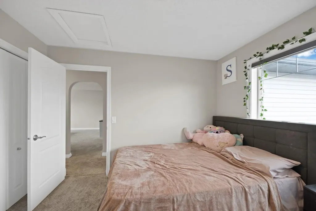 2386 Fairways Circle NW Airdrie AB T4B2W9