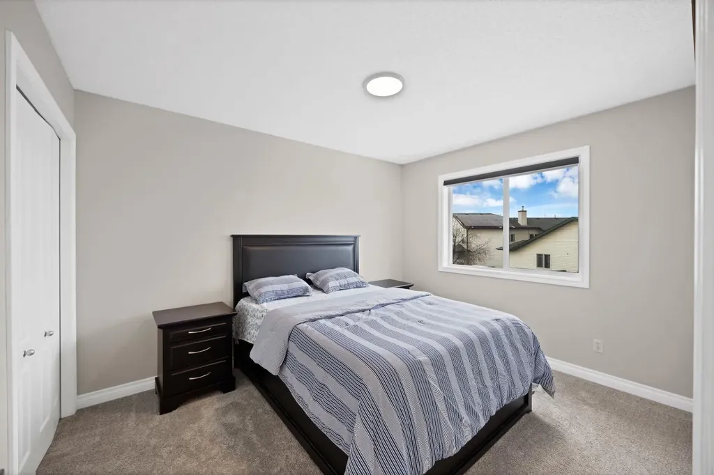 2386 Fairways Circle NW Airdrie AB T4B2W9