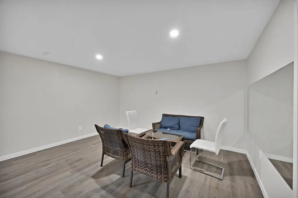 2386 Fairways Circle NW Airdrie AB T4B2W9